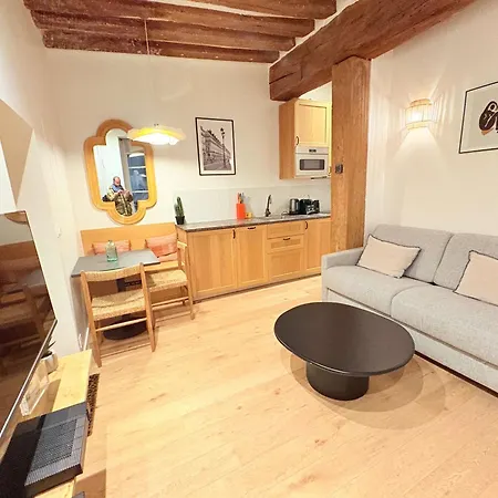 Saint Germain By Melvane باريس