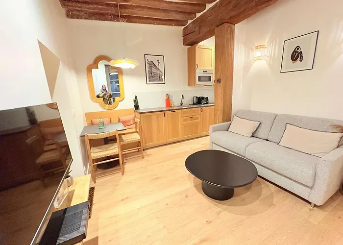 Saint Germain By Melvane باريس